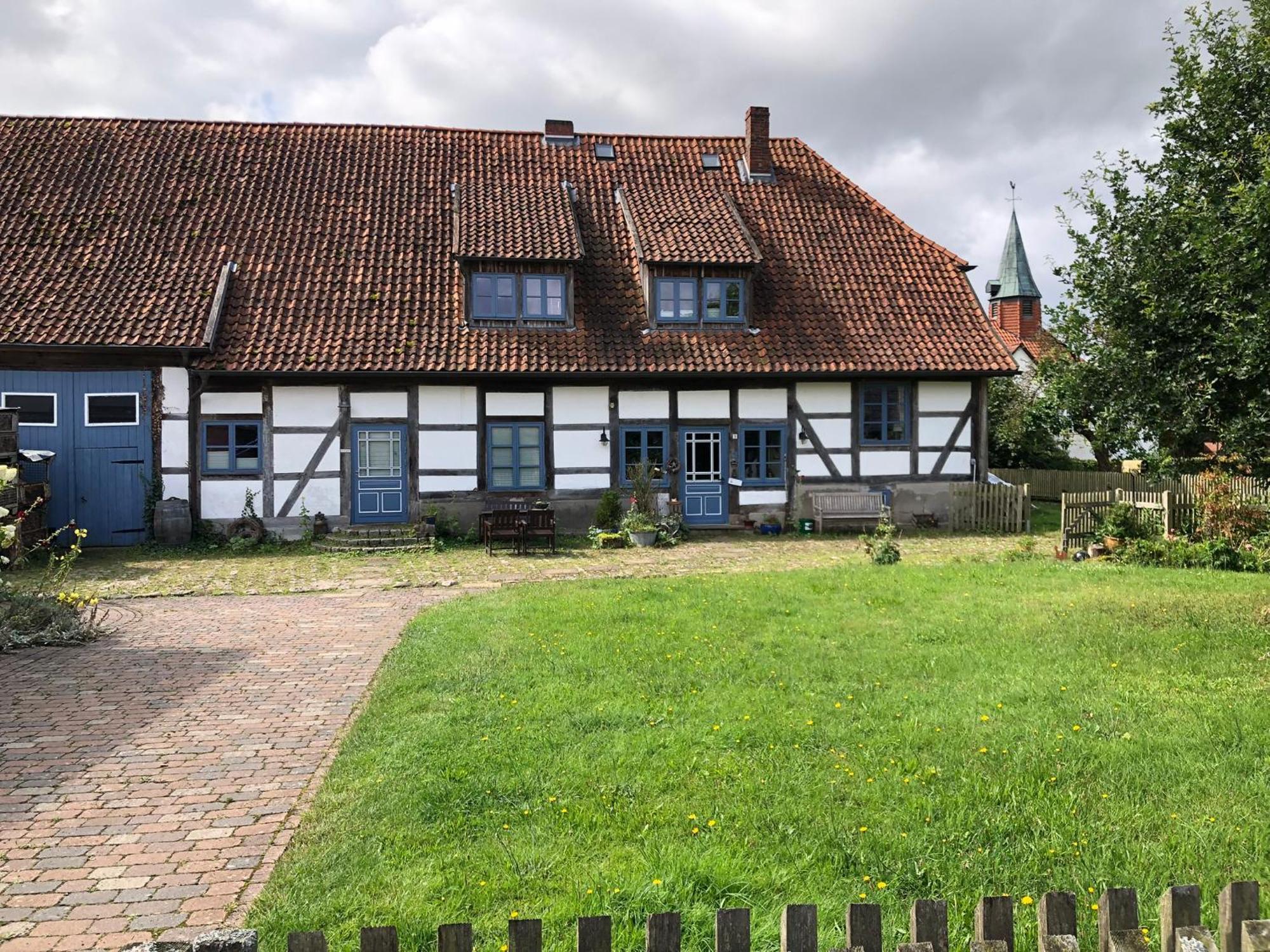 Ferienwohnung Im Edelhof Neustadt am Rubenberge Ngoại thất bức ảnh